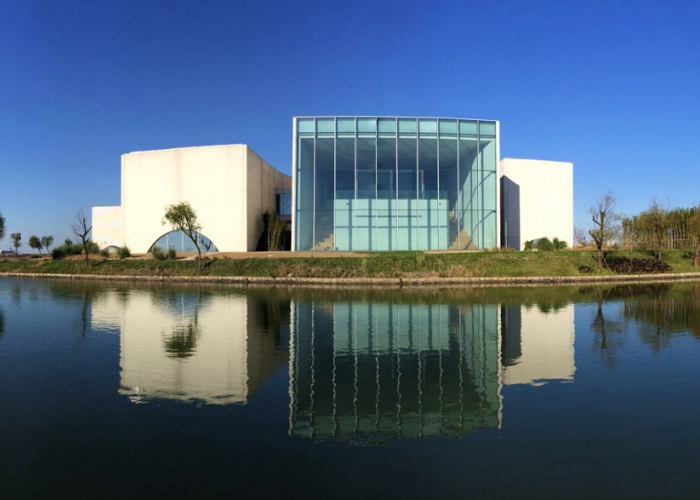 迎评促建丨余丁：把中法学院建设成为全球最大、水平最高的艺术与设计管理人才培养基地